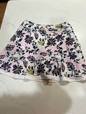 Floral tennis skirt fits like a M